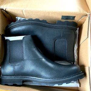 NWT Sorel waterproof black madson chelsea boots 9